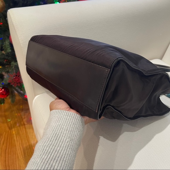 Prada bag 💯% authentic!! - Picture 13 of 16